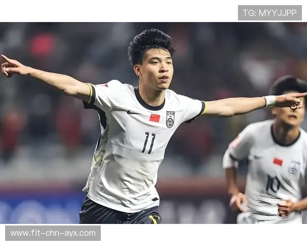 国足神秘受伤，曼城俱乐部医生紧急介入